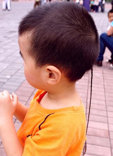 �б���������ķ���ͼƬ �б���ë�緢��