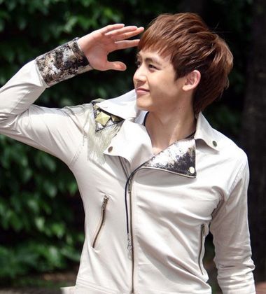 ���������Ƿ�����ɫ ů�з�����ɫ