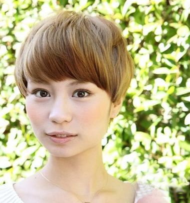 ����Բ���̷��ʺ�ʲô���� ��Բ���ʺϵĶ̷�����ͼƬ