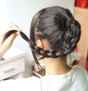 ����ͷ���ϵİ���ͷ���� ͷ��������ͷ����Ū