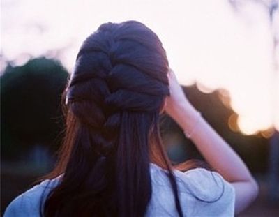 ���ӷ���ͼƬŮ �ÿ��ı��ӵķ���