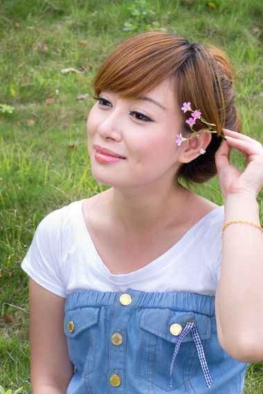 ������Ů���̷����� ����������������ͷ����