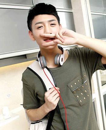 ������ѧ���ʺϵĶ̷�ͷ�� ��ѧ���������̷�����