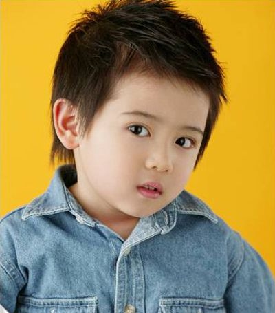 һ��С�к��Ĺ���ͷ һ�걦�������к�