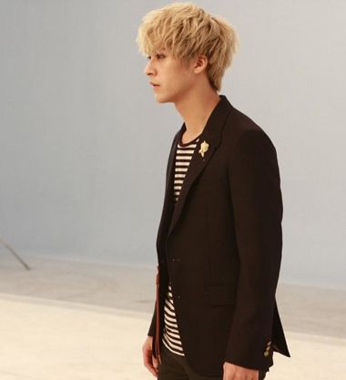 2016男士发型流行什么颜色 2016最流行的男生发型和颜色