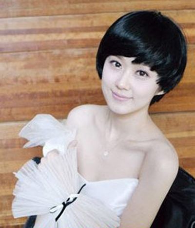 Բ������Ů����ʲô���Ķ̷�ʱ�� Բ������Ůʽ�̷�ͼƬ