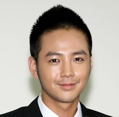 ���߶���ǰ�泤����ʿ��ͷ 