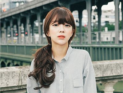 圆脸烫什么发型好看图片 圆脸短发烫发发型