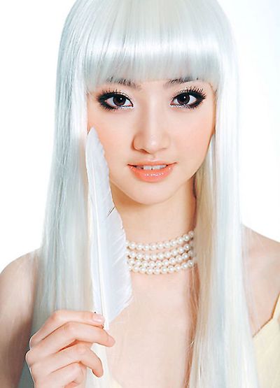 平刘海直发发型 美女平刘海长发发式