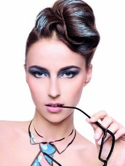 Ůѧ�����̷���������������ȥ ��ŷ��������һ��