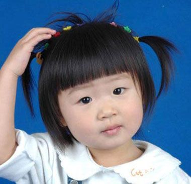 小孩短发扎发 小孩子简单好看的发型扎法步骤