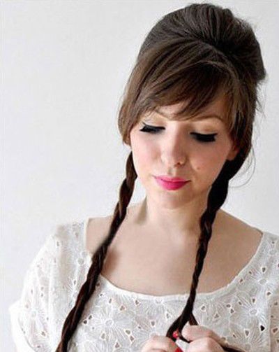 ��ô����ͷ���ִ󷽺ÿ� 50��Ů����������ͷ��