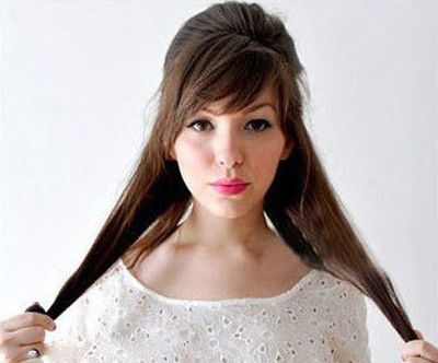 ��ô����ͷ���ִ󷽺ÿ� 50��Ů����������ͷ��