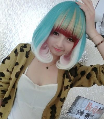 �г����滨ʲô��ɫ�ÿ� �滨�̷�����ɫ