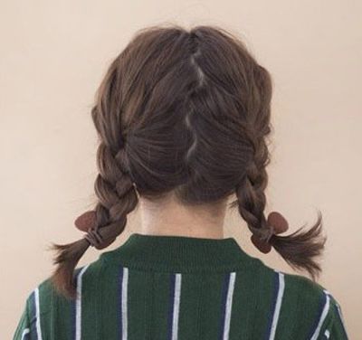 Ů���̷���ͷ�����ֱ෢���� �ж̷���ͷ��