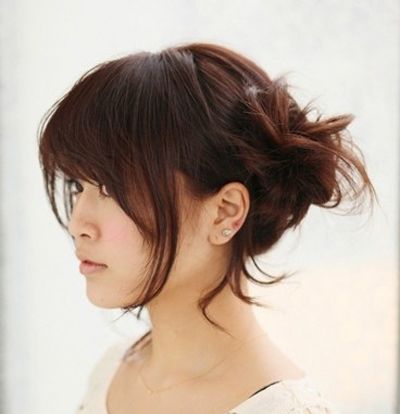 如何扎头发能遮住大脸 大脸型头发的扎法