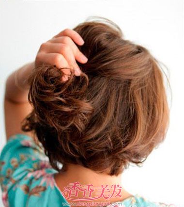 ���ɶ�ͷ����������ͼƬ ���з���������ͼ��