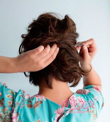 ���ɶ�ͷ����������ͼƬ ���з���������ͼ��