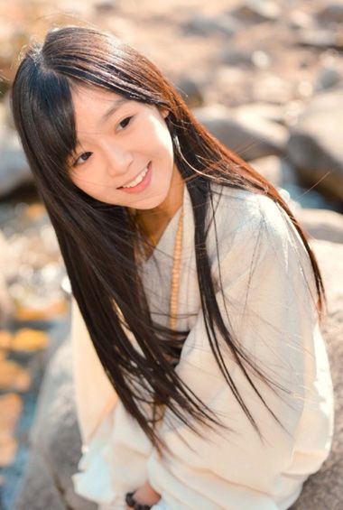 ����Ūб������ͷ�� б������ͷ��Ů��ͼƬ