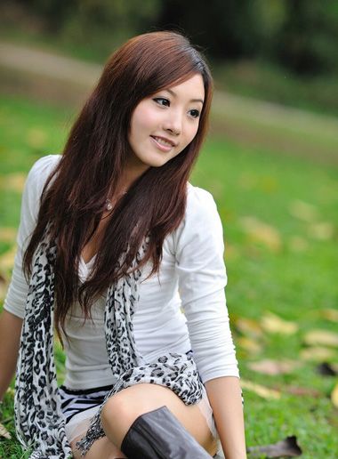 ����Ūб������ͷ�� б������ͷ��Ů��ͼƬ