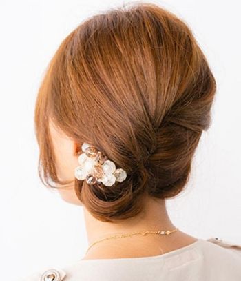 额头比较窄的女生如何盘发简单又好看 女士窄额头盘发图解