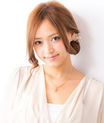 额头比较窄的女生如何盘发简单又好看 女士窄额头盘发图解