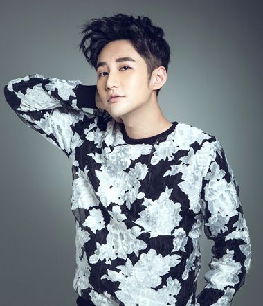 男生新款无刘海短发发型 最新男生无刘海中短发发型