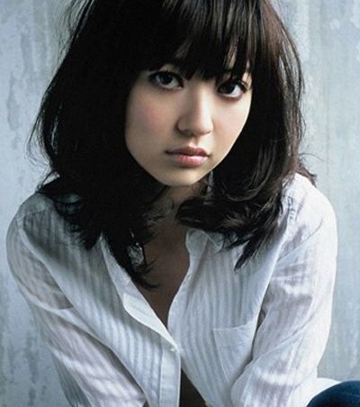 ��ô���ڼҴ�����ɫ�̷� �ڼҺô����Ķ̷�ͼƬ