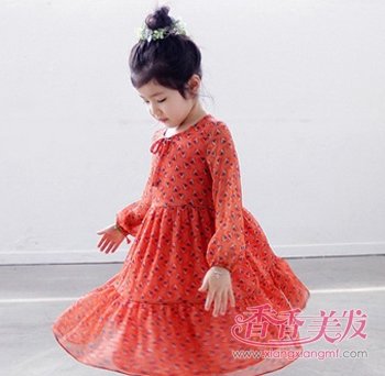 ������ͯ������������ 6-8�곤��СŮ�����ӷ���