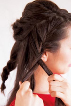 ����Ů����α�ͷ���ÿ� ������3���ӱ෢�̷��̳�