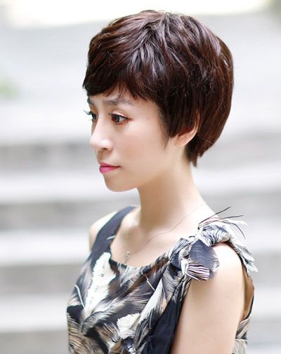 ����Ů���̷��ʺ���ʲôͷ�� ��������Ů�Զ̷��̷�