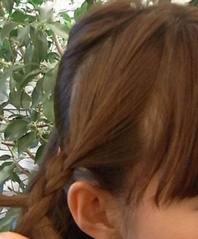 ������������ͷ���ÿ� ����ֱ������Ů����ͷ���Ĳ���