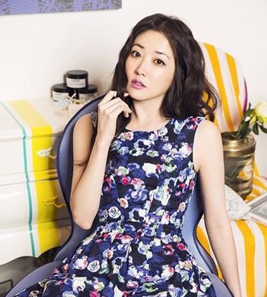 40��Ů�˸���������ͷ�� ͷ��΢����δ���