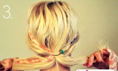 烫发怎么扎好看才显气质 烫发的简单扎法