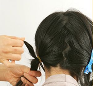 ��ͷ����ô���ÿ�Сѧ���򵥵� Ů������ͷ������+�ʺ�Сѧ��