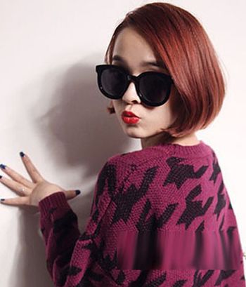 �̷�����Ů���ɰ�ֱ����ͷ ����һ�߶�һ�߳��϶̵ķ���