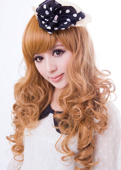 脸瘦什么发型让脸看起来圆润一些 脸偏瘦适合什么发型