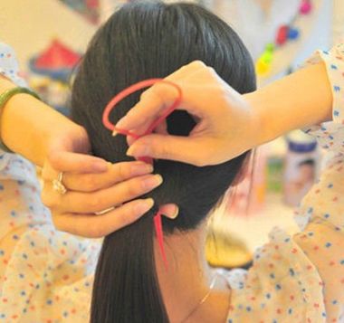 �ڷ�ֱ����ô��ͷ�� ����ֱͷ��������ɫ