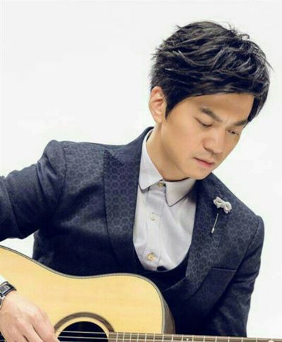 2016中年男人最流行发型 时尚文艺男生发型图片