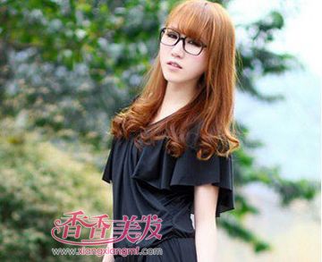 ��ô��ͷ���ϰ벿�ֺ�ֱ���Ҵ�΢�� Ů��ͷ������ֱ�����