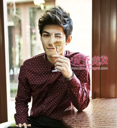 �Ʊ߸�����ʿ���� ����Ӧ����ʲô����������