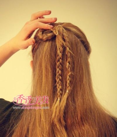 ����Ů��ֱ�����Ͱ������� ���г�ֱ��Ů����ͷ������