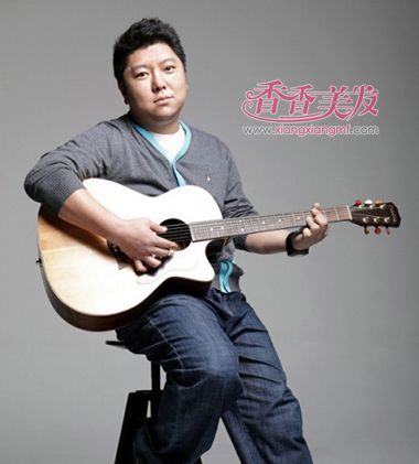 胖男生现在流行什么发型 胖男学生适合的潮流发型