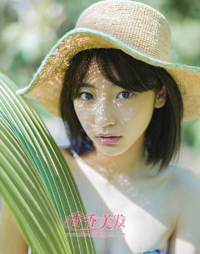 ���ڸ���Ů�����еĶ̷����� 2016����Ů����̷�����