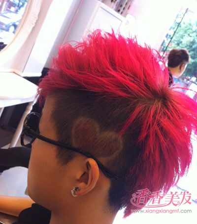 ��������ͷ������ʲô��ɫ ������ɫ����ʿͷ��