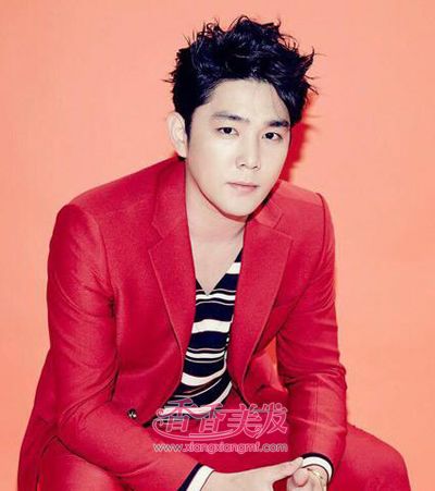 2016帅气男生发型用发胶怎么固定 男生时尚酷帅发型