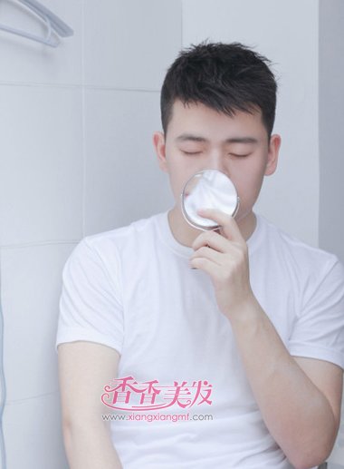 ��������ͷ��һ����ô�������Ƚ�˧ ���������޷�����ķ��ͺÿ���