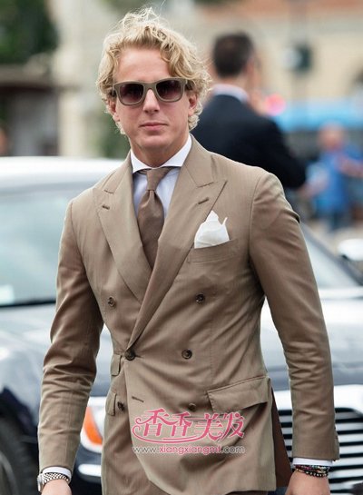 ͷ��Ⱦɫ�е�+Ƥ���԰� ����Ⱦͷ��ʲô��ɫ�԰�