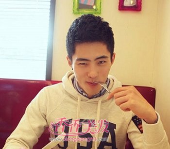 �е�����������ʲô��ͷ�� �����ļ����ӵ�ͷ