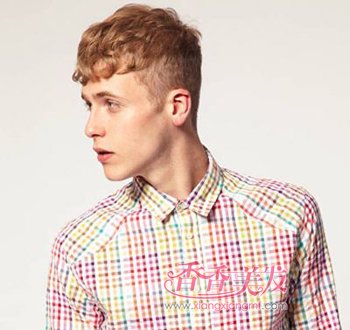 ��ʿ����ɫ����ͼƬ ǳ��ɫ����ʱ�з���